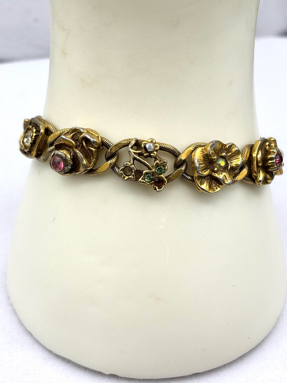Goldette Vintage Bracelet with Pearls and Gemstones set in Gold Tone Panel Links